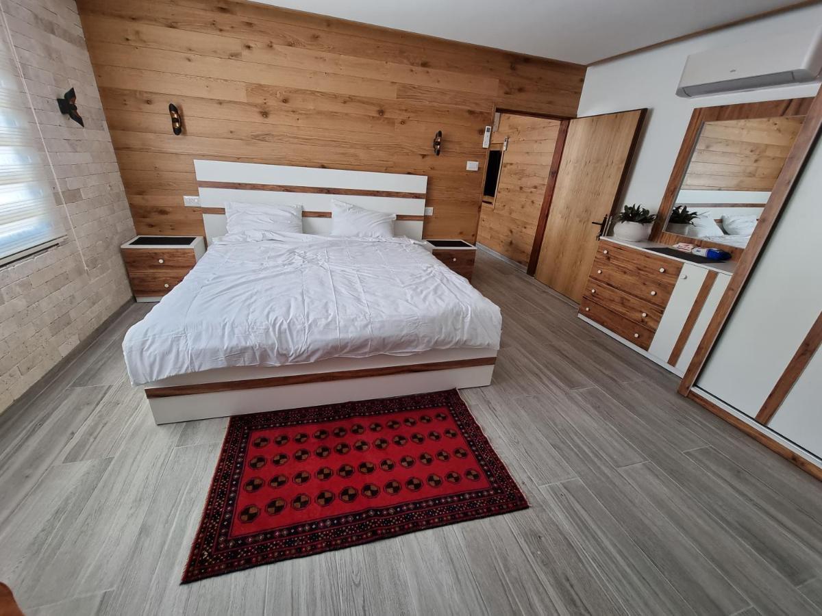 אלאפנדי Apartment Majdal Shams Exterior photo